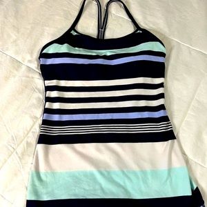 Lululemon Athletica tank size 4